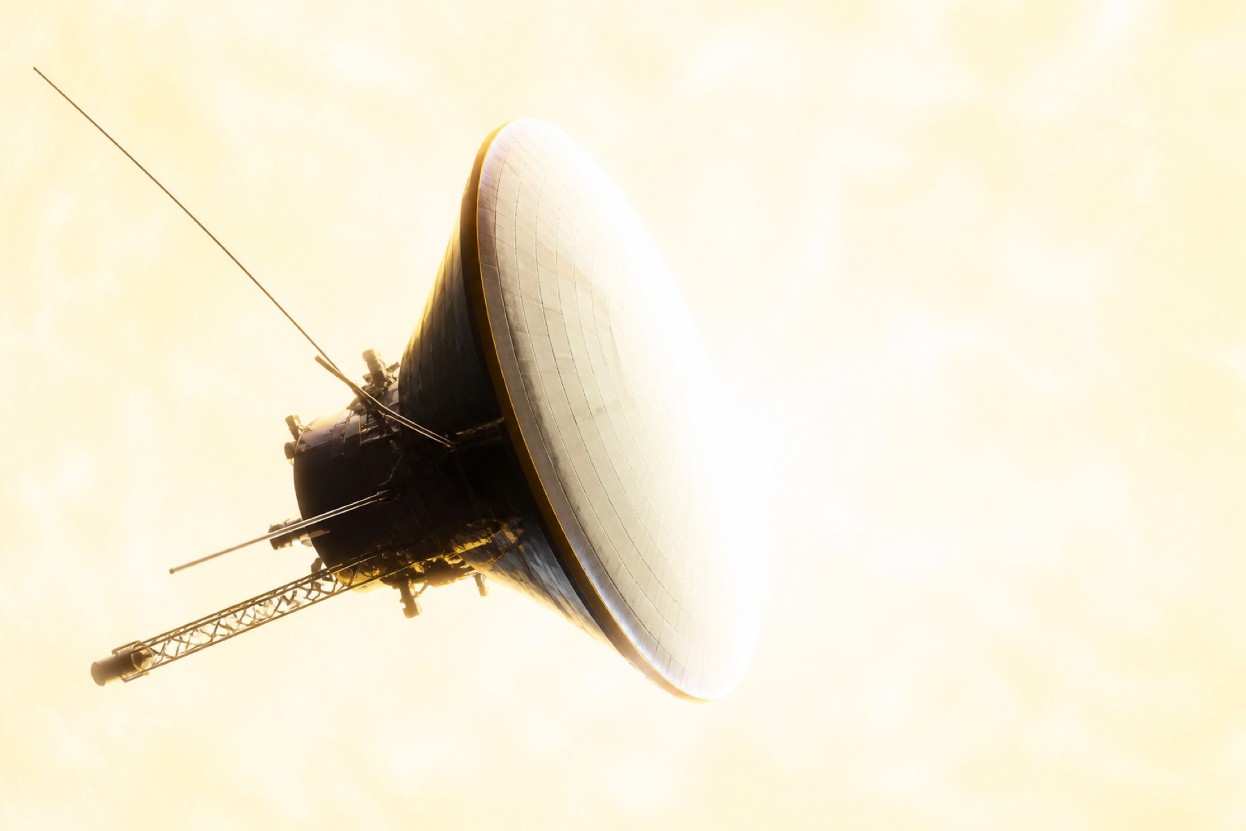 The SENTINELLE L5 observatory with its ceramic heat shield facing the Sun